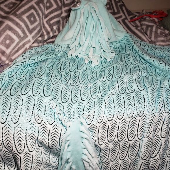 Justice unicorn wrap blanket with hood - Picture 7 of 8